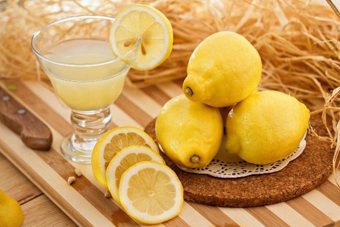 the-things-you-can-do-with-lemon-peels-and-lemon-juice